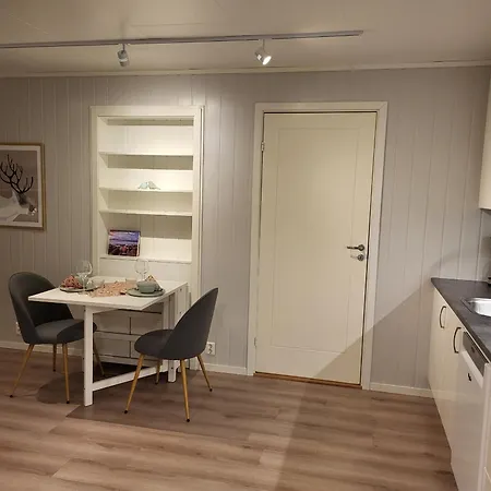 Kvaloya, I Hakoybotn Tromso